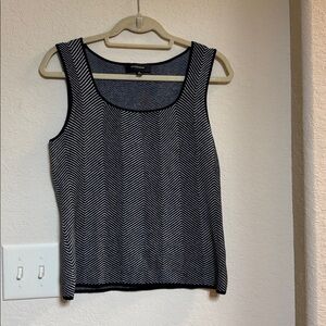 Jones New York Black and White Chevron Tank Top